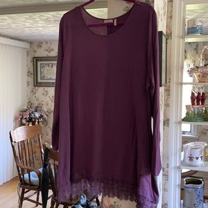 Logo by Lori Goldstein 2xl purple LS top tunic with same color lace hem EUC